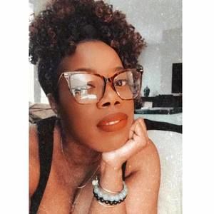 Meet your Posher, Tonya